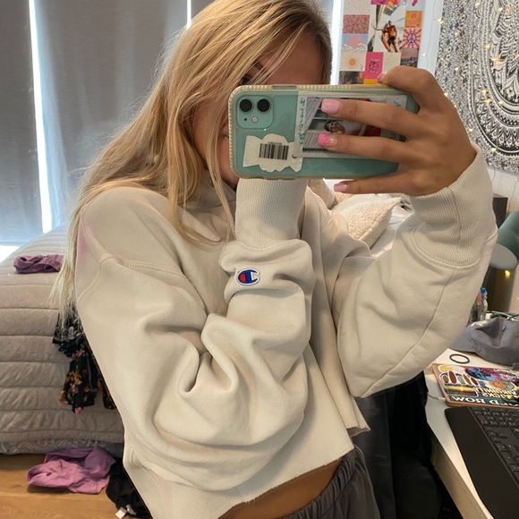 Champion crop hoodie - Picture 2 of 4